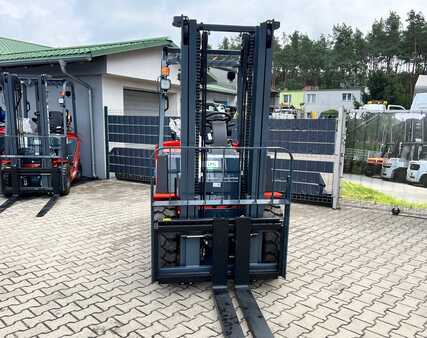 Carrelli elevatori GPL 2024  Heli CPYD35-KU1H (2)