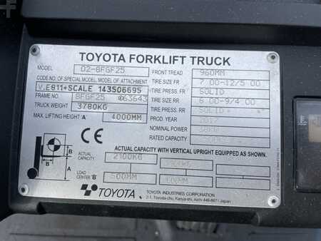Wózki gazowe 2017  Toyota 02-8FGF25 (4) 