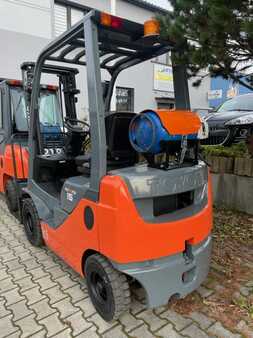 Propane Forklifts 2016  Toyota 02-8FGF15 (3) 