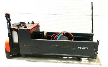 Handpalletwagens 2020  Toyota LWE200 + tugger (1)