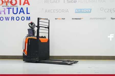 Niederhubwagen 2024  Toyota LPE200 (2)