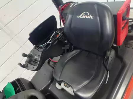 Carrelli elettrici 3 ruote 2024  Linde E16/386-02 (9)