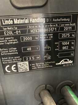 Manuseador de contentores 2011  Linde E20L/386-01 (7)
