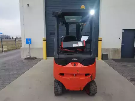 Carrelli elettrici 4 ruote 2019  Linde E35RHL/387 New Battery (5)