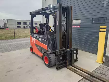 Carrelli elettrici 4 ruote 2019  Linde E35RHL/387 New Battery (8)