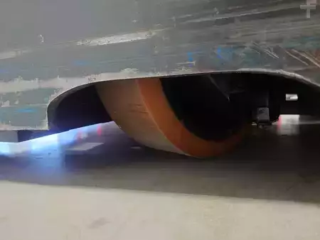 Carrelli retrattili 2019  Linde R14/1120 (16)