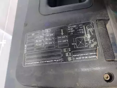 Carrelli elettrici 4 ruote 2019  Linde E30/600RH/387 Li-ION (12)