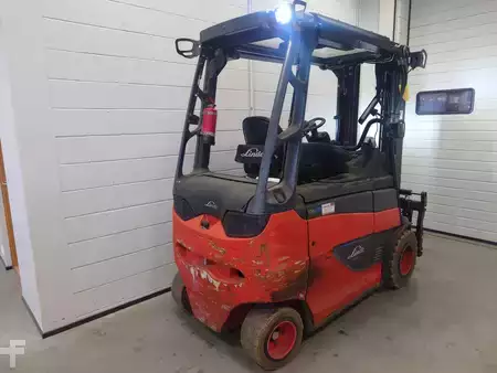 Carrelli elettrici 4 ruote 2019  Linde E30/600RH/387 Li-ION (6)