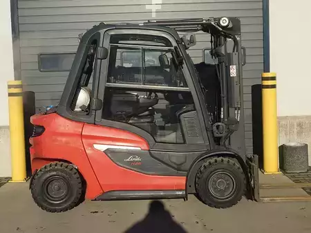 Carrelli elevatori GPL 2021  Linde H25T/1202-01 Container cabin (7)