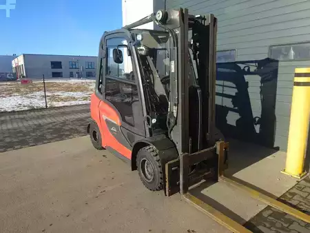 Carrelli elevatori GPL 2021  Linde H25T/1202-01 Container cabin (8)