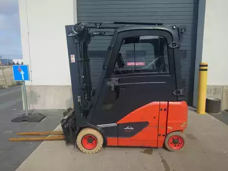 Carrelli elettrici 4 ruote 2021  Linde E20PH/386-02 (2)