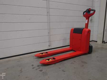 Nízkozdvižný vozík 2022  Linde MT15 (2)