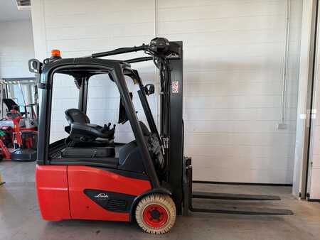 Elektryczne 3-kołowe 2023 Linde E16C/386-02 (1)