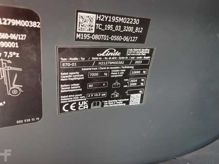 Elektryczne 4-kołowe 2023  Linde E70 (13)