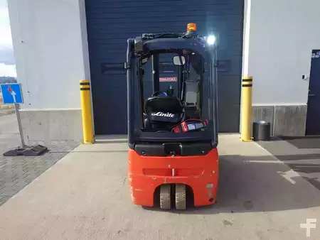 Carrelli elettrici 3 ruote 2023  Linde E15/386-02 (5)