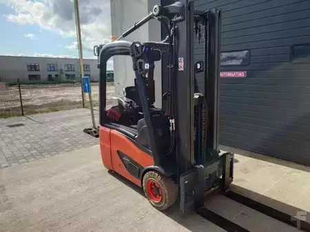 Carrelli elettrici 3 ruote 2023  Linde E15/386-02 (8)