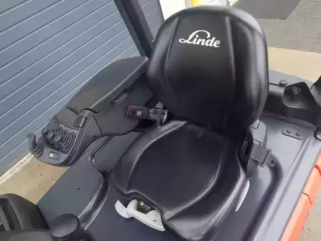 Carrelli elettrici 3 ruote 2023  Linde E16/386-02 (10)