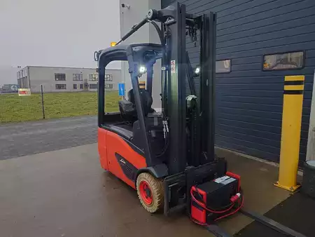 Carrelli elettrici 3 ruote 2023  Linde E16/386-02 (8)