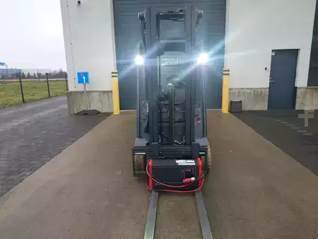 Carrelli elettrici 3 ruote 2023  Linde E16/386-02 (9)