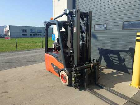 Elektryczne 3-kołowe 2023  Linde E15 (8)