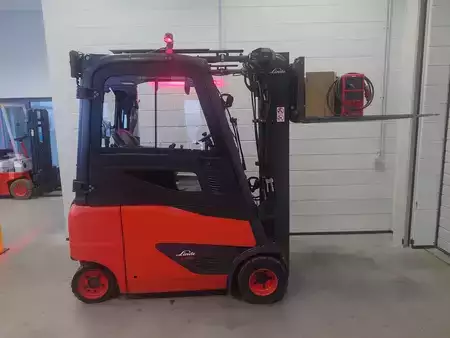 Carrelli elettrici 4 ruote 2024  Linde E20PH/386 (9)