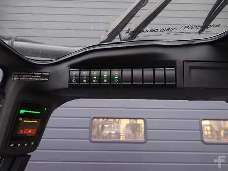 Elektryczne 3-kołowe 2025  Linde E16C/1251 Brand new (11)