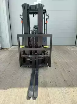 Elektro čtyřkolový VZV 2025  Clark L25XE (4)