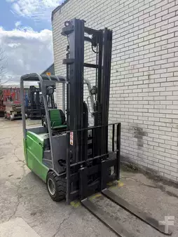 Elektro tříkolové VZV 2013  Cesab B318 (2)