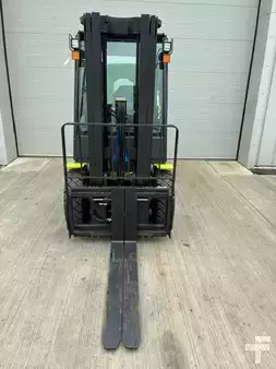 Carretilla elevadora diésel 2026  Clark S30D (3)