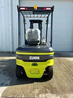 Eléctrica de 4 ruedas 2025  Clark SE25 (4)