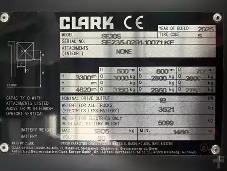 Eléctrica de 4 ruedas 2025  Clark SE30S (5)