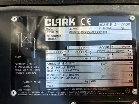 Eléctrica de 4 ruedas 2025 Clark SE20 (5)