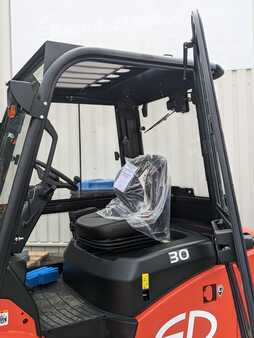 El truck - 4 hjulet 2023  EP Equipment EFL 303 (4) 