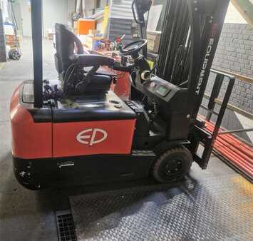 Electric - 3 wheels 2020  EP Equipment CPD 18 TV8 (1)