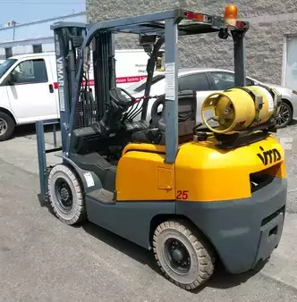 Montacargas diésel 2016  Vimar FG25 (4)