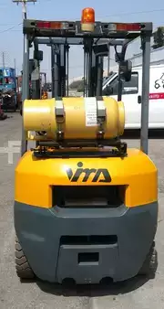 Montacargas diésel 2016  Vimar FG25 (5)
