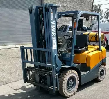 Montacargas diésel 2016  Vimar FG25 (1)
