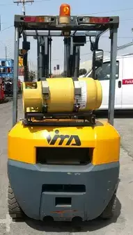 Montacargas diésel 2016  Vimar FG25 (5)