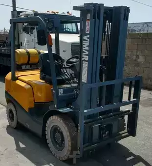 Montacargas diésel 2016  Vimar FG25 (8)
