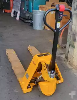 Electric Pallet Jacks  MicroLift ET20MH-P (2)