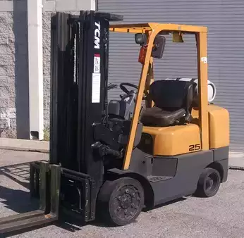 Diesel Forklifts 2007  TCM FCG25-3L (3)