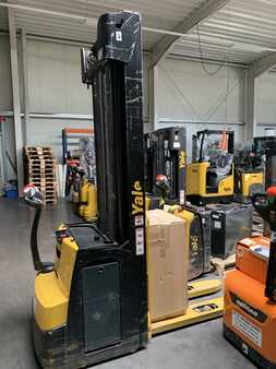 Pallet Stackers 2016  Yale MS16 (1) 