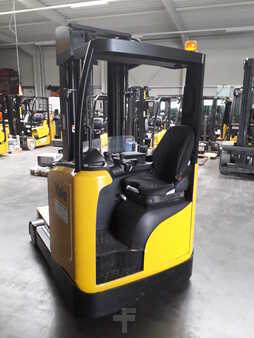 Schubmaststapler 2015  Yale MR14 (1)