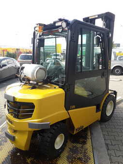 Empilhador a gás 2023 Yale GLP30 N (1)