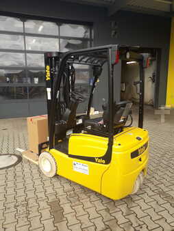 Eléctrico - 3 rodas 2023 Yale ERP16VT-SWB (2)