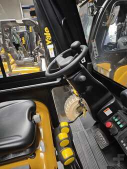 Elektro 4 Rad 2025  Yale ERP25UX (2)