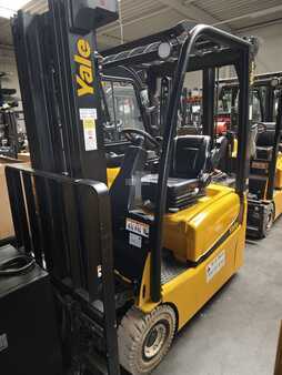 Eléctrico - 3 rodas 2021 Yale ERP 16 VT (1)