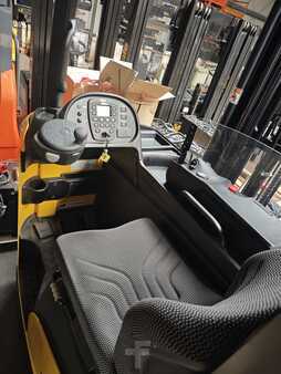 Carretilla retráctil 2024  Yale MR 16 (3)