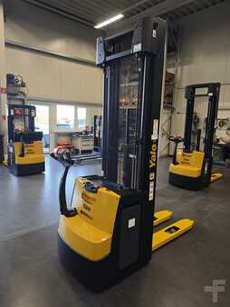 Ruční vysokozdvižný vozík 2021  Yale MS 16 (2)