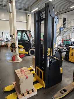 Ruční vysokozdvižný vozík 2021  Yale MS16 (2)